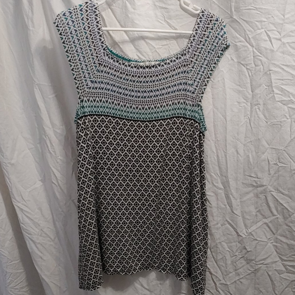 Any Item $10- Send an Offer (Purses Excluded)- Cute cap sleeve babydoll top